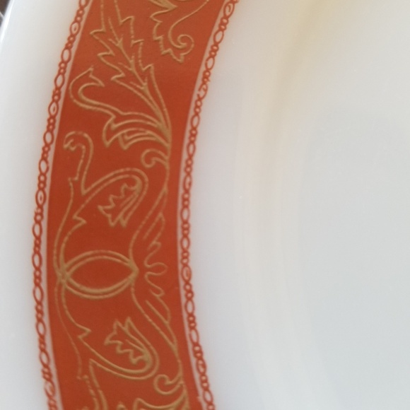 Vintage Pyrex - Rare Pattern,  Bronze, Bread Plate - Picture 2 of 3